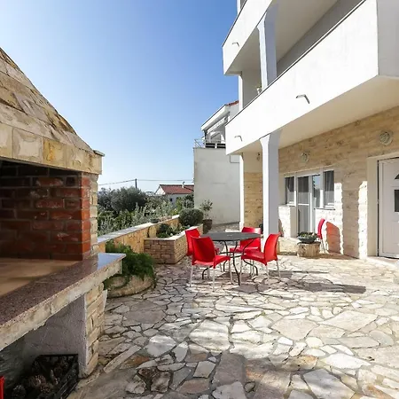 Emzi Apartman
