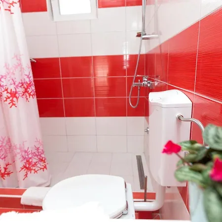 Apartman Emzi
