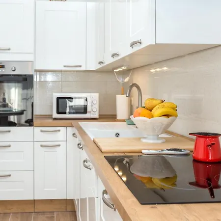 Apartman Emzi