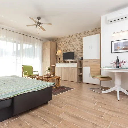 Emzi Apartman Zadar